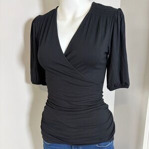 Boden Wrap Top Black Vneck Short Sleeve Ruched Shoulder Sz 2 NEW